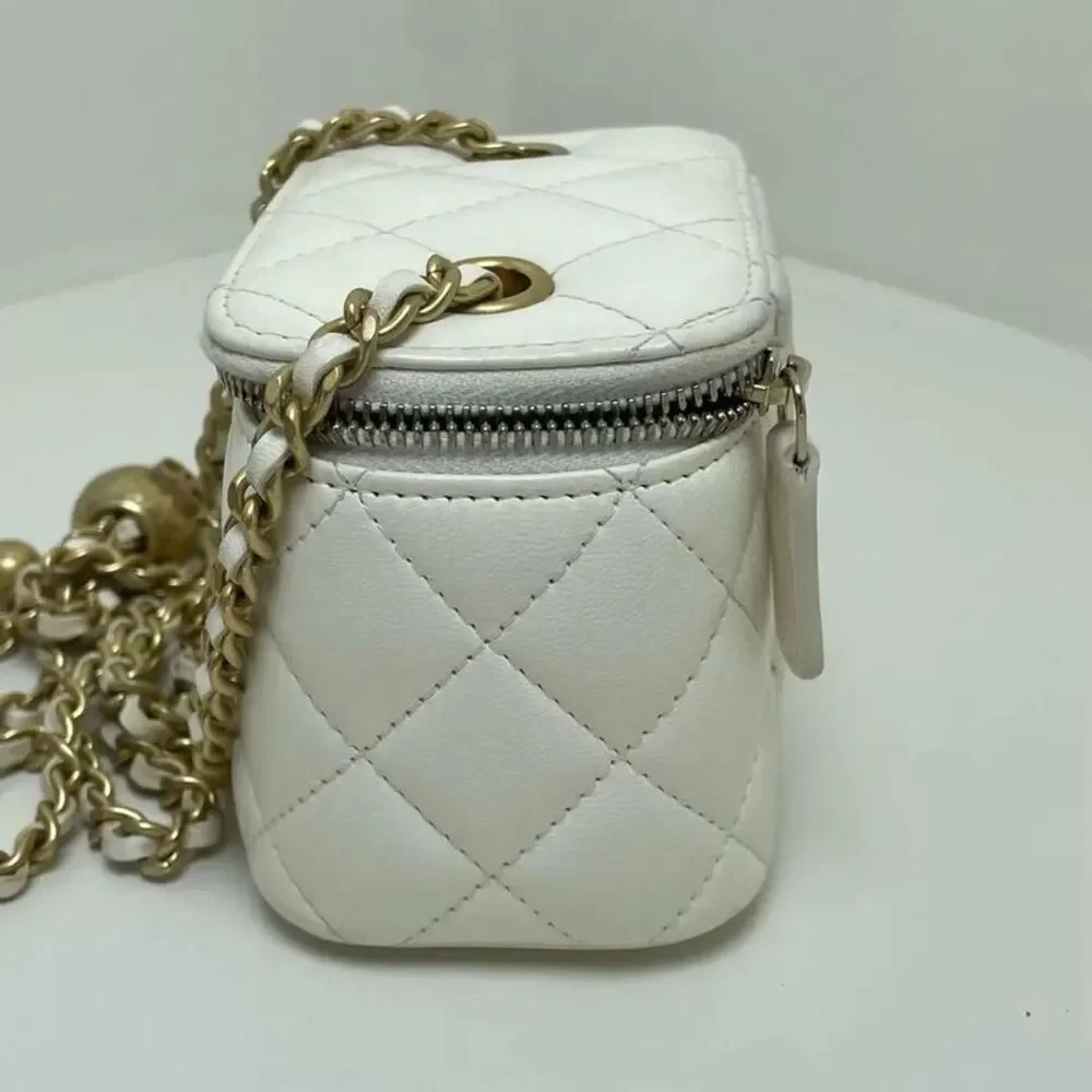 Chanel Women Pre-Loved Bag Very Good Condition